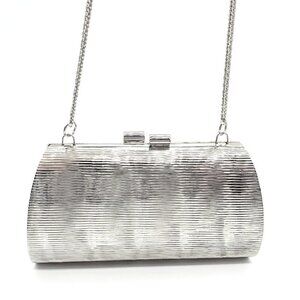 Vintage Silver Finish Ribbed Metal Hardside Clutch Bag
